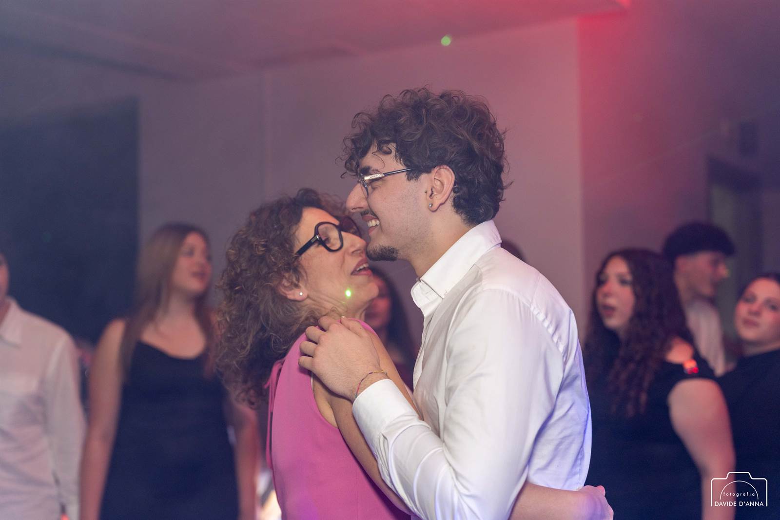 Dettagli del compleanno di 18 anni di Cristian